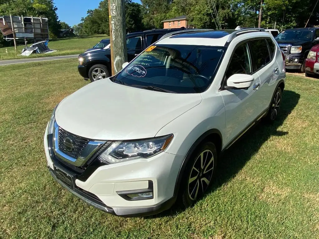2019 Nissan Rogue SL FWD's photo