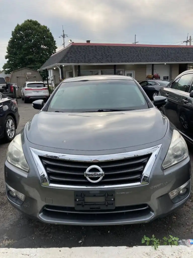 2015 Nissan Altima 2.5 SV's photo