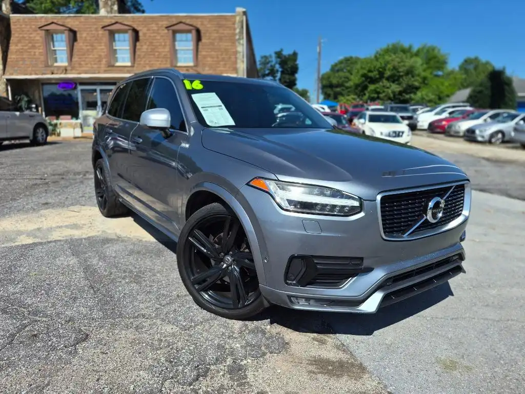2016 Volvo XC90 T6 AWD R-Design's photo