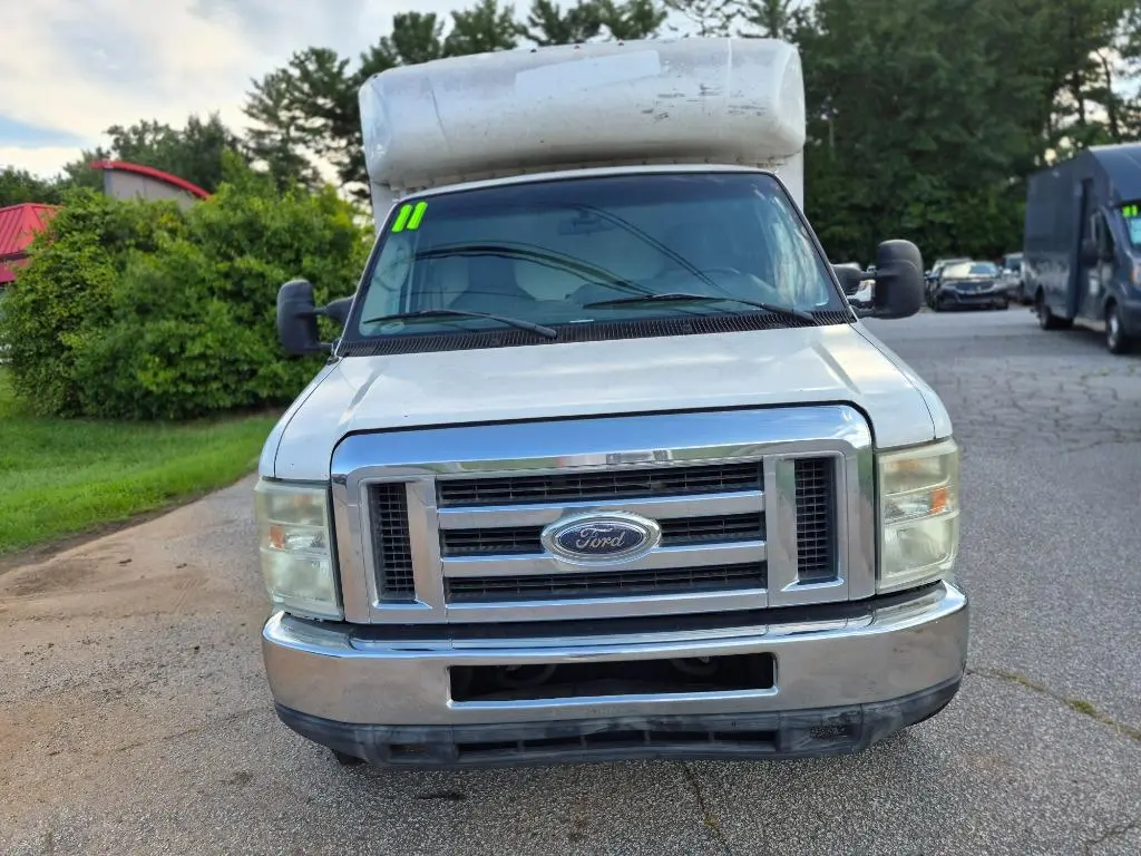 2011 Ford E-Series undefined photo 3