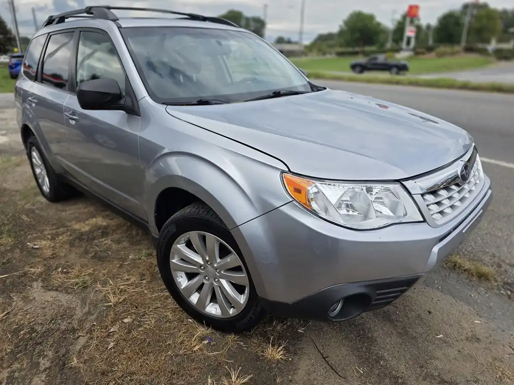 2012 Subaru Forester 2.5X Limited AT's photo