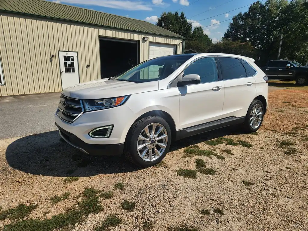 2018 Ford Edge Titanium's photo