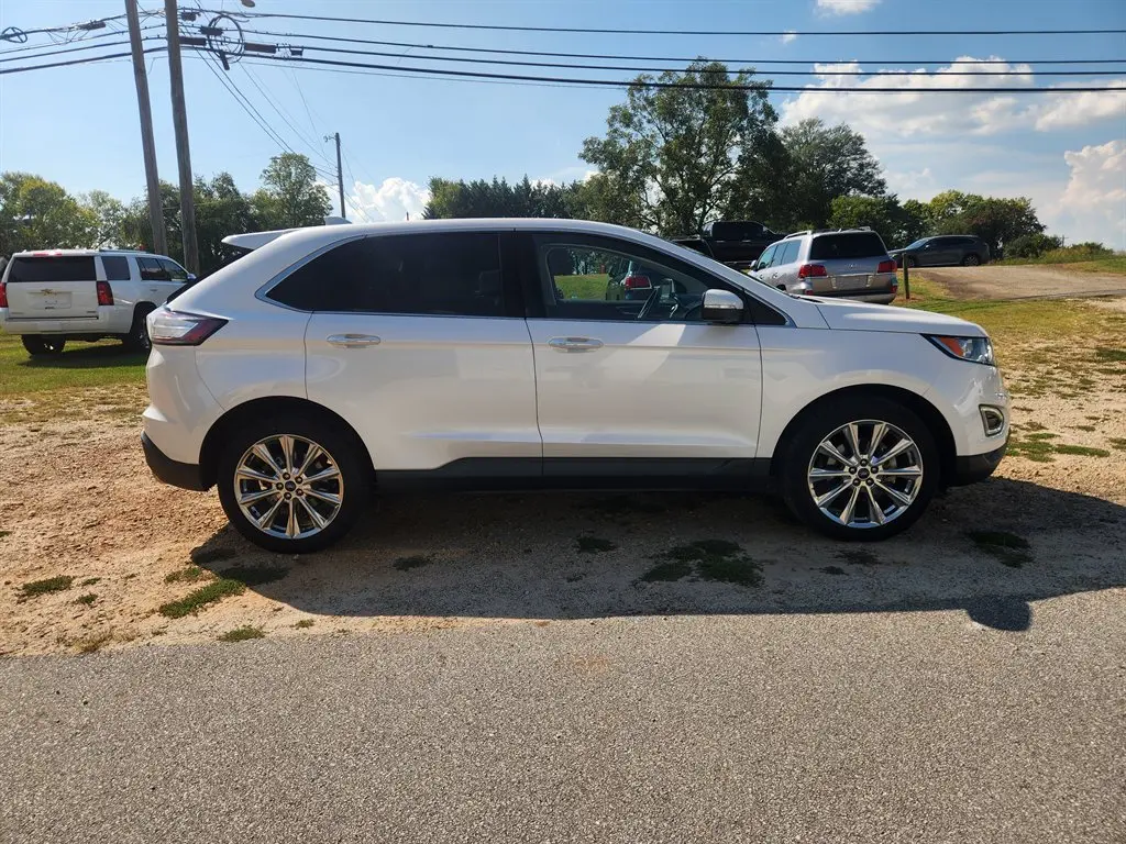 2018 Ford Edge Titanium photo 5