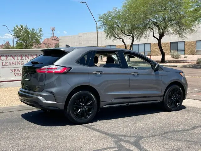 2023 Ford Edge SE AWD photo 5