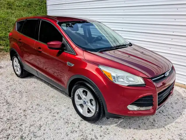 2016 Ford Escape SE's photo