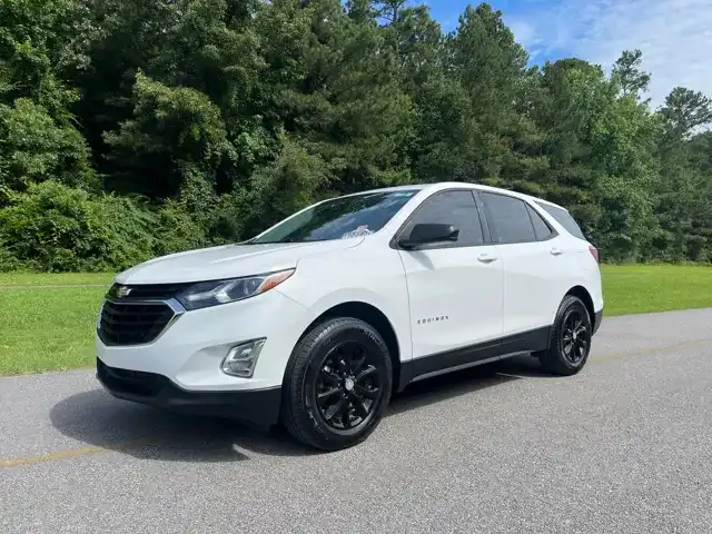 2018 Chevrolet Equinox AWD LS's photo