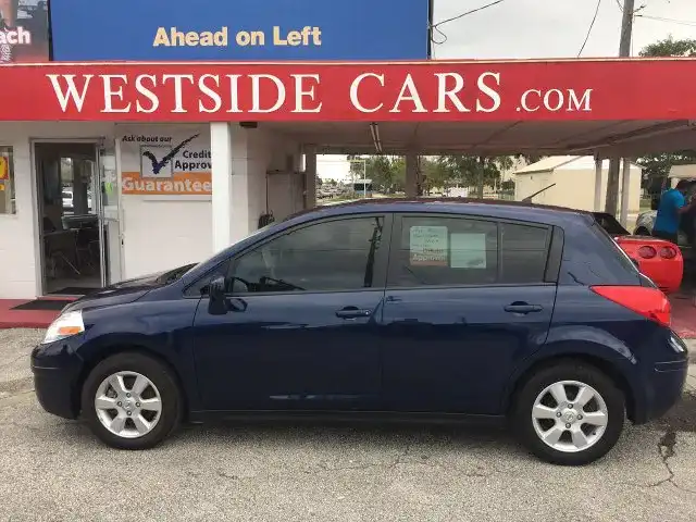 2012 Nissan Versa 1.8 S Auto's photo