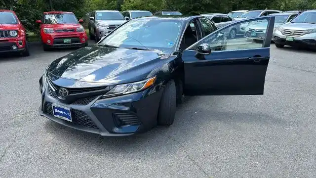 2020 Toyota Camry 2.5 Auto SE AWD's photo