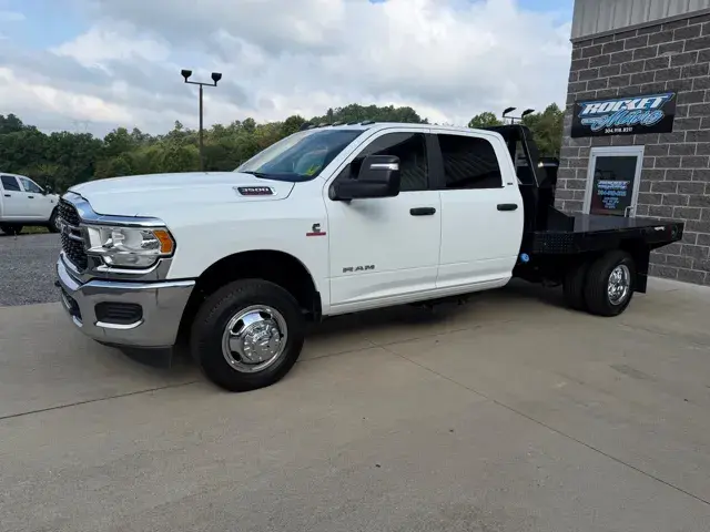 2024 RAM 3500 undefined photo 4