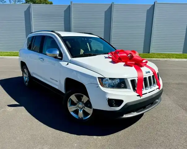 2014 Jeep Compass Sport's photo