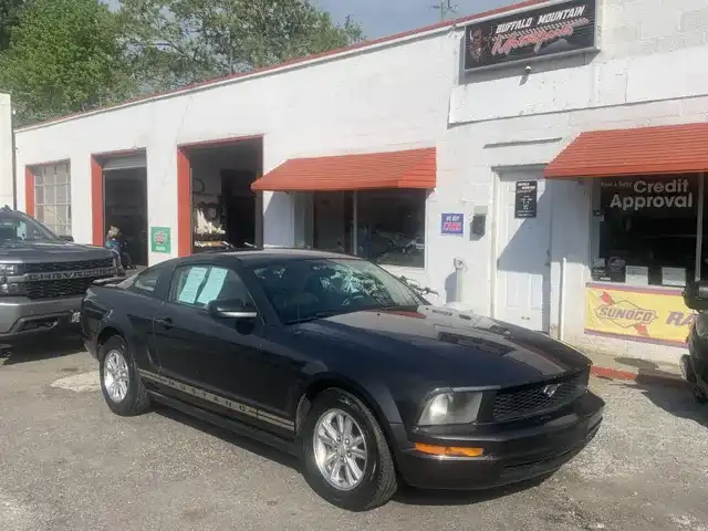 2007 Ford Mustang V6 Premium's photo