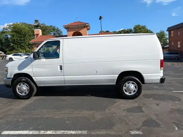 2013 Ford E-Series E-250 Van's photo