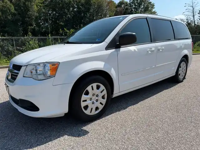 2017 Dodge Grand Caravan SE's photo