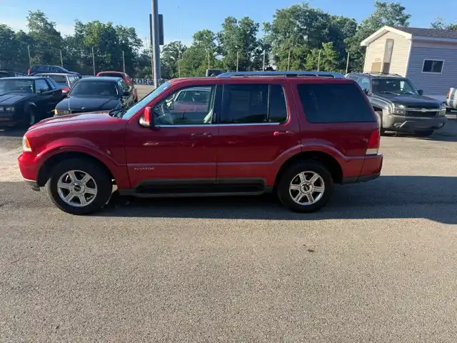 2005 Lincoln Aviator Luxury AWD's photo