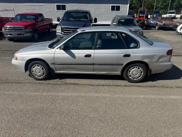 1996 Subaru Legacy's photo