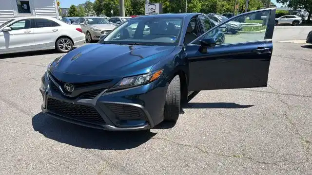 2021 Toyota Camry 2.5 Auto SE's photo