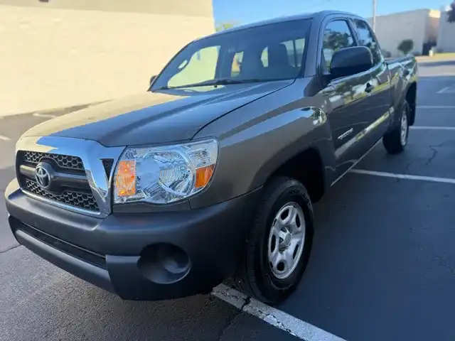 2011 Toyota Tacoma Access Cab AT's photo