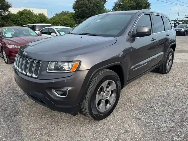 2015 Jeep Grand Cherokee Laredo E's photo