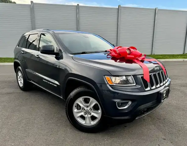 2016 Jeep Grand Cherokee Laredo E 4WD's photo