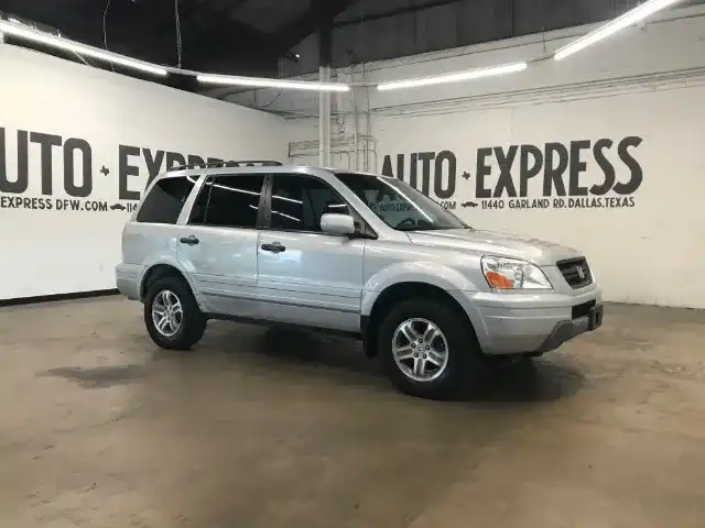 2004 Honda Pilot EX's photo