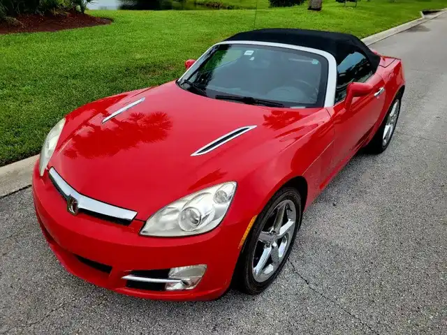 2007 Saturn Sky Roadster's photo