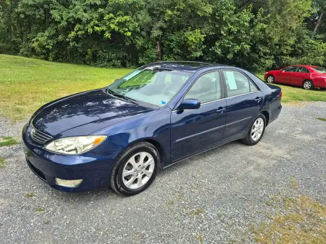2006 Toyota Camry XLE V6 5AT's photo
