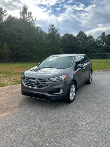 2022 Ford Edge Titanium AWD photo 4
