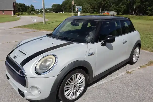 2015 MINI Cooper S's photo