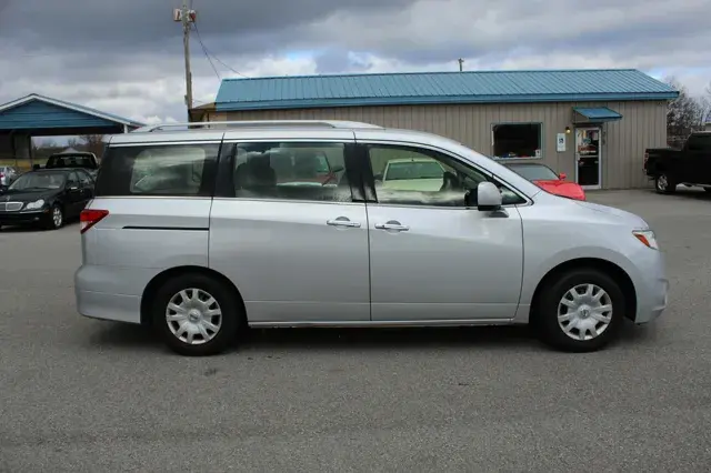 2013 Nissan Quest 3.5 S photo 4
