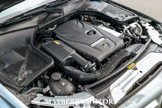 2018 Mercedes-Benz C-Class C300 photo 3