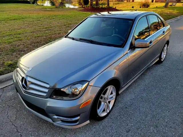 2013 Mercedes-Benz C-Class C250 Luxury's photo