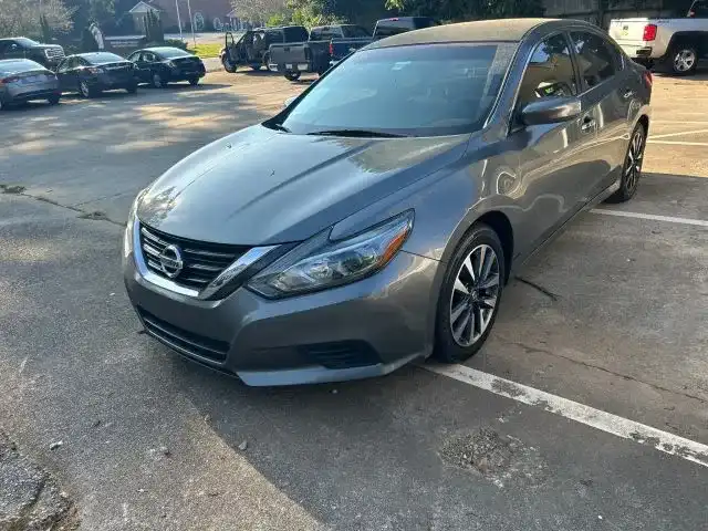 2016 Nissan Altima 2.5 S's photo