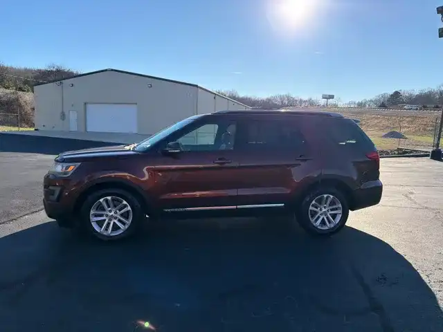 2016 Ford Explorer XLT FWD's photo