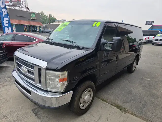 2014 Ford E-Series E-150 Van photo 3