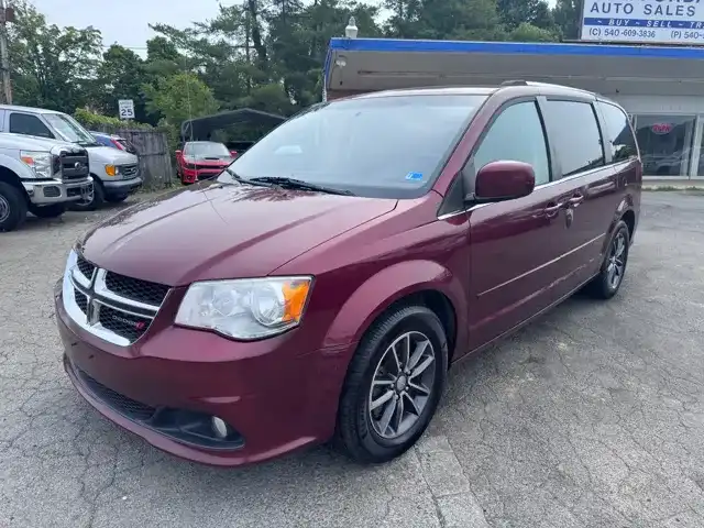 2017 Dodge Grand Caravan SXT's photo