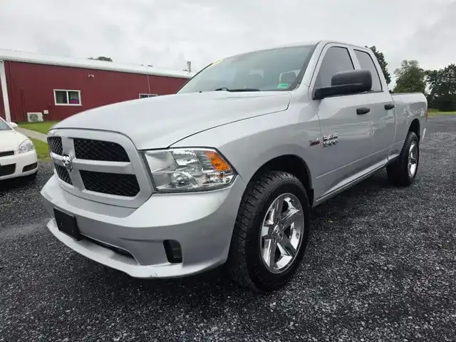 2017 RAM 1500 Express 4x4 Quad Cab 6'4's photo