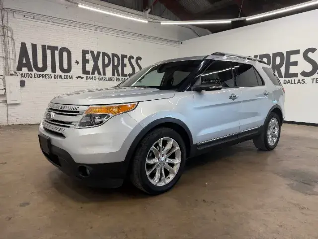 2013 Ford Explorer XLT photo 3