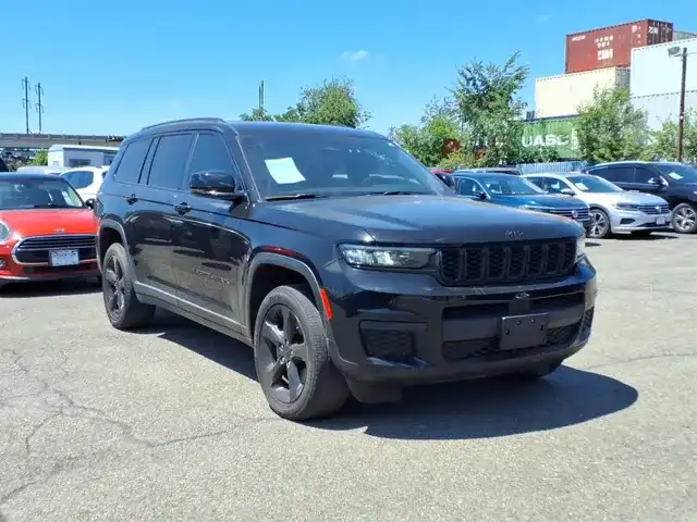 2022 Jeep Grand Cherokee L Altitude 4WD's photo