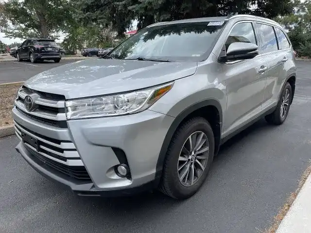 2019 Toyota Highlander XLE 4WD V6's photo