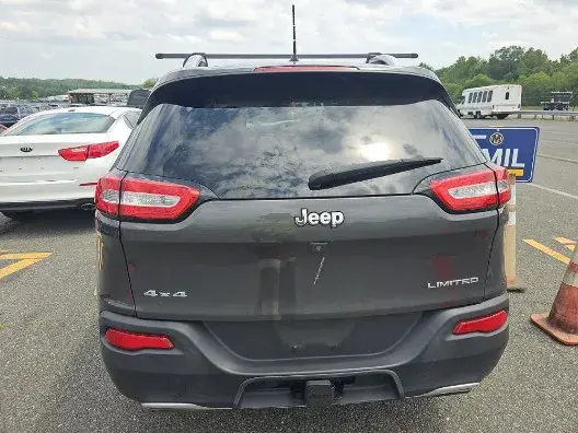 2017 Jeep Cherokee Limited 4X4 photo 4