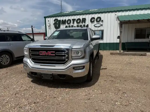 2017 GMC Sierra 4WD Double Cab Standard Box SLE's photo