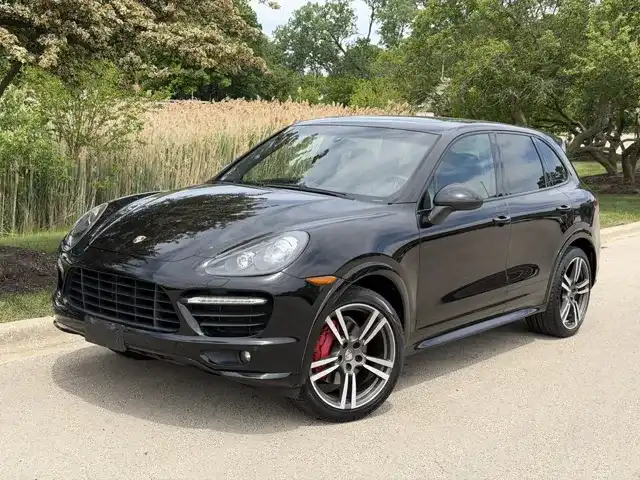 2013 Porsche Cayenne GTS's photo