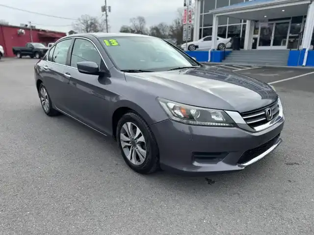 2013 Honda Accord LX Auto's photo