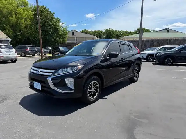 2020 Mitsubishi Eclipse Cross ES S-AWC's photo