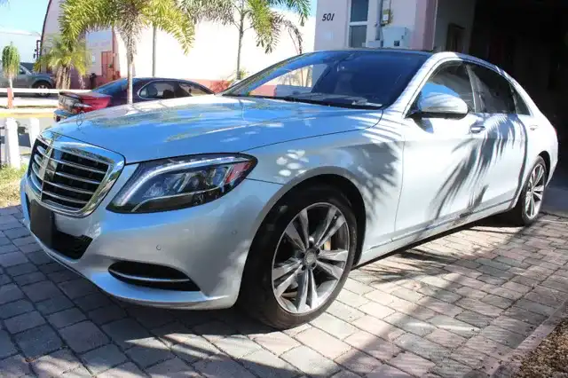 2016 Mercedes-Benz S-Class S550 4MATIC's photo
