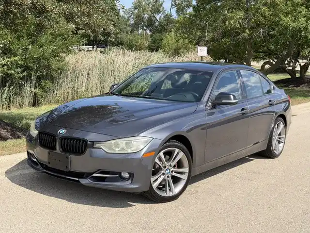 2013 BMW 3 Series 328i xDrive Sedan's photo