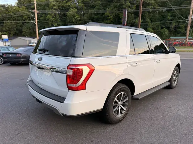 2021 Ford Expedition XLT photo 5