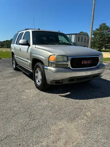 2005 GMC Yukon 4WD SLE's photo
