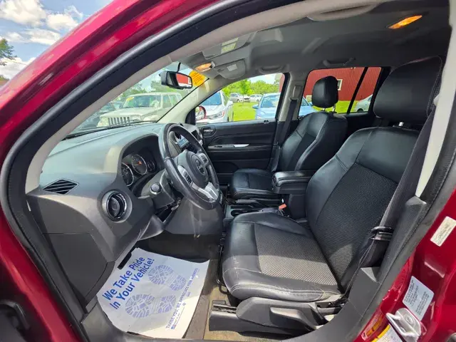 2016 Jeep Compass Latitude 4X4 photo 5