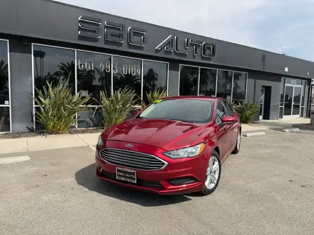 2018 Ford Fusion SE FWD's photo